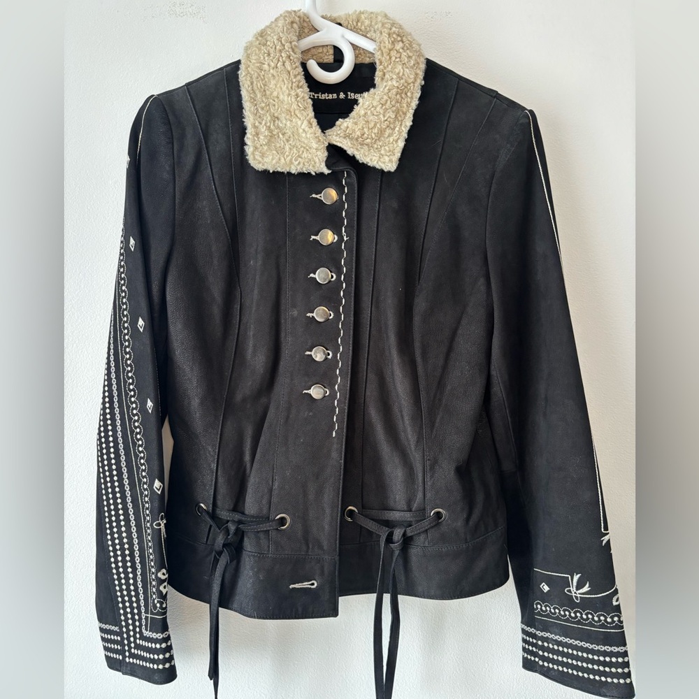 Tristant & Iseut - Black Suede Jacket with Shearling Collar